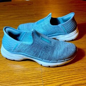 Skechers GoWalk Slip-ins Womens size 6